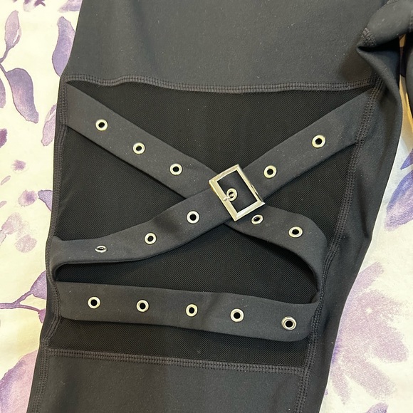 Black leggings - Picture 2 of 4